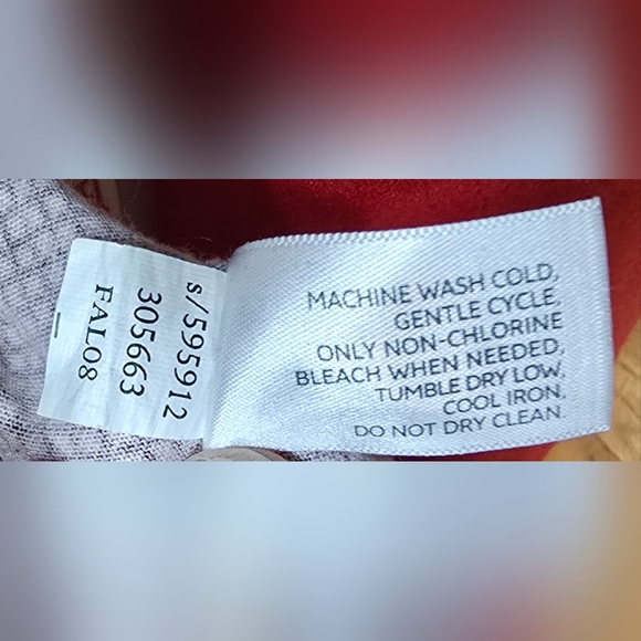 Old Navy, Size XS, Red Gingham Sleeveless Top - Picture 14 of 15